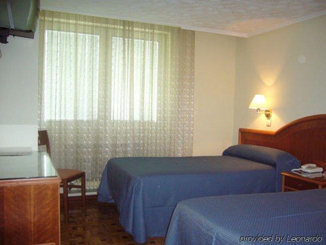 Hotel Buenos Aires Villafria المظهر الخارجي الصورة