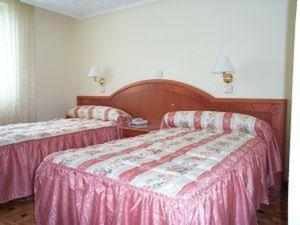 Hotel Buenos Aires Villafria الغرفة الصورة